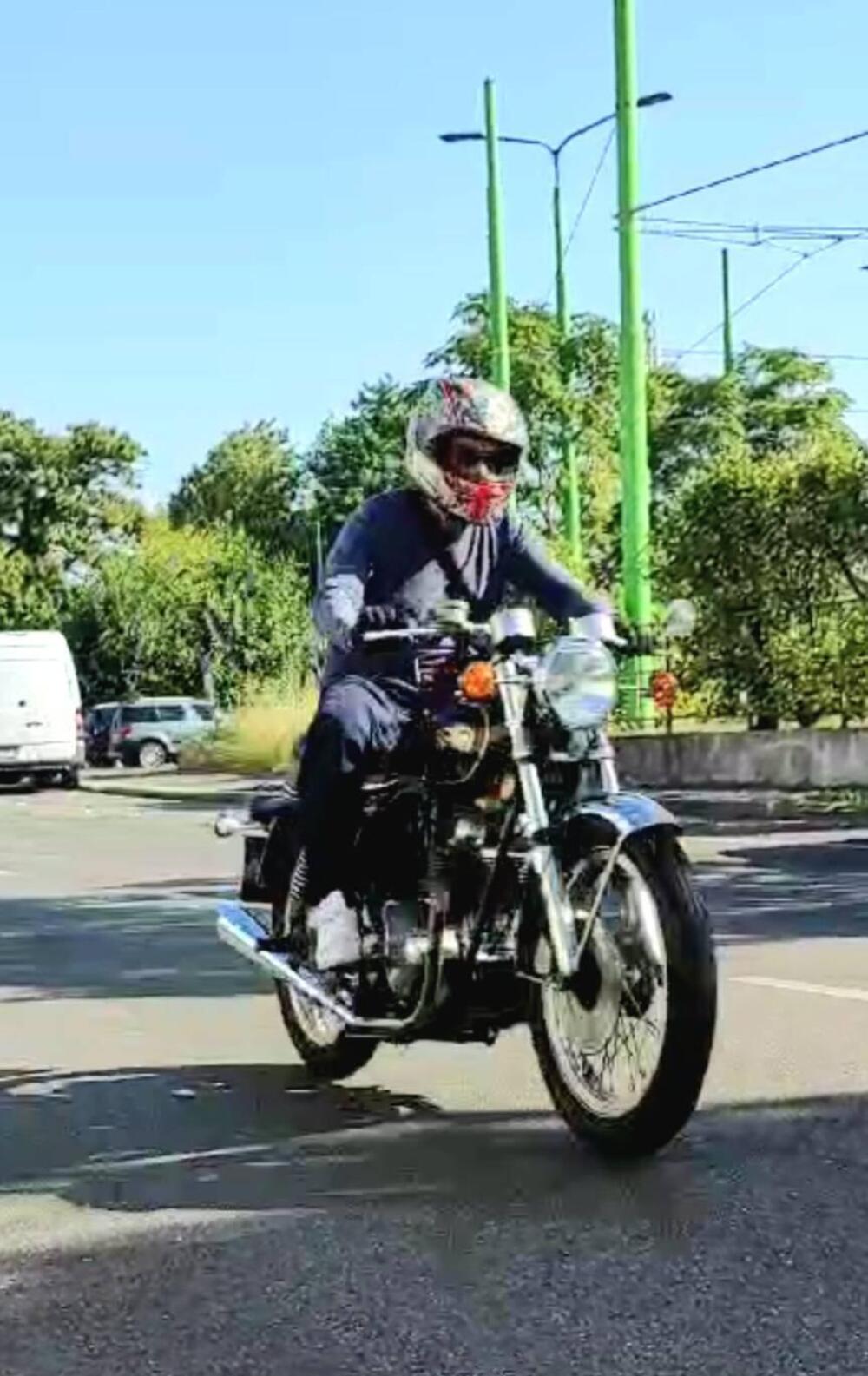 Norton Commando  (15)