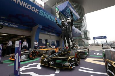 Formula E. Colpaccio DS Penske all'E-Prix di Shanghai 2025: Guenther fa doppietta con Jean-&Eacute;ric Vergne in Gara 1 