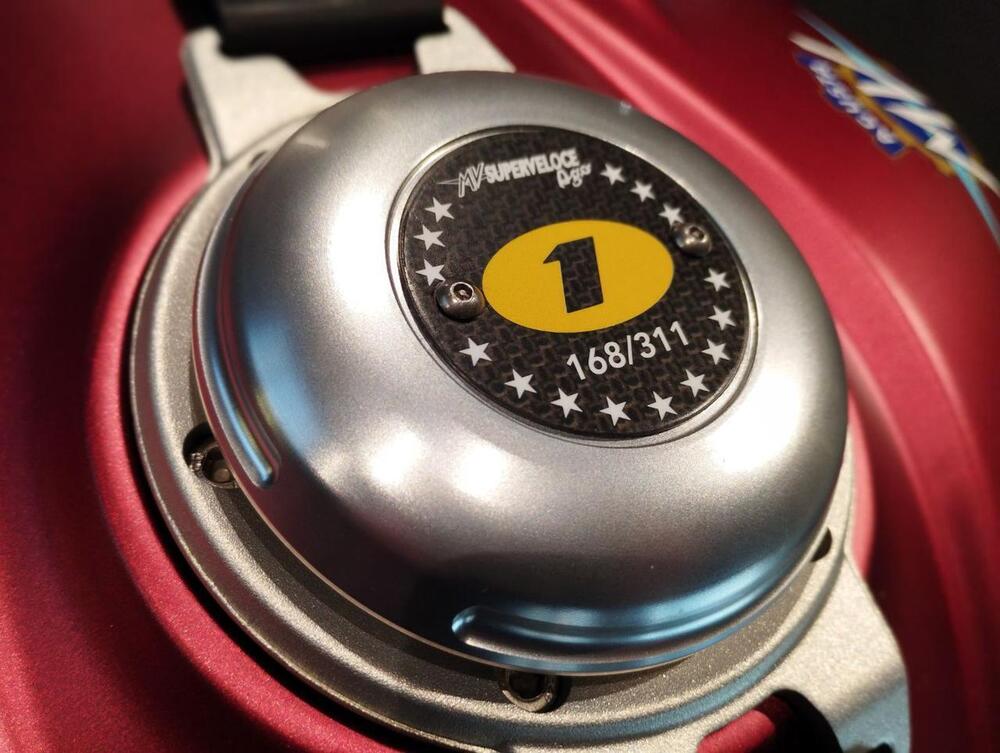 MV Agusta Superveloce 800 Ago (2021 - 23) (6)