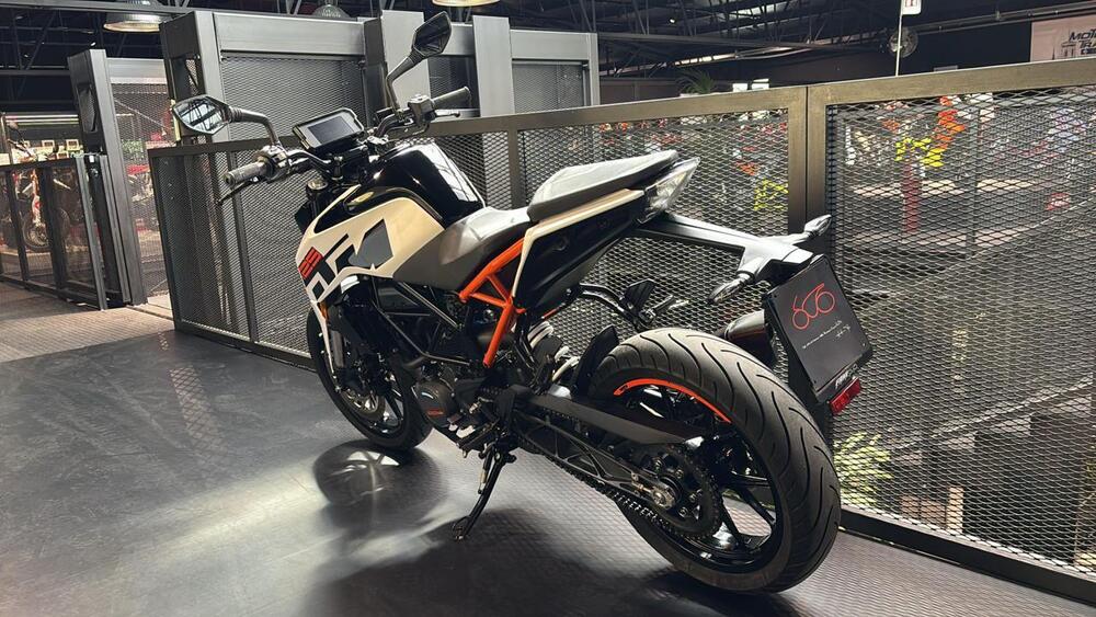 KTM 125 Duke ABS (2017 - 20) (2)