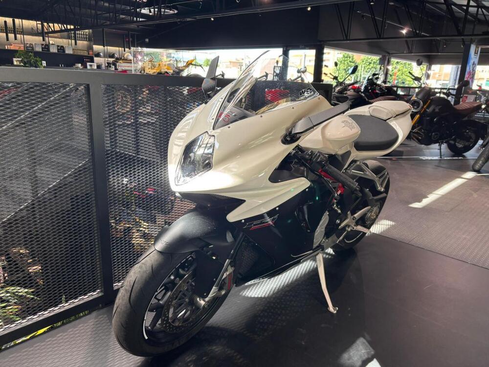MV Agusta F3 800 EAS (2013 - 15) (2)