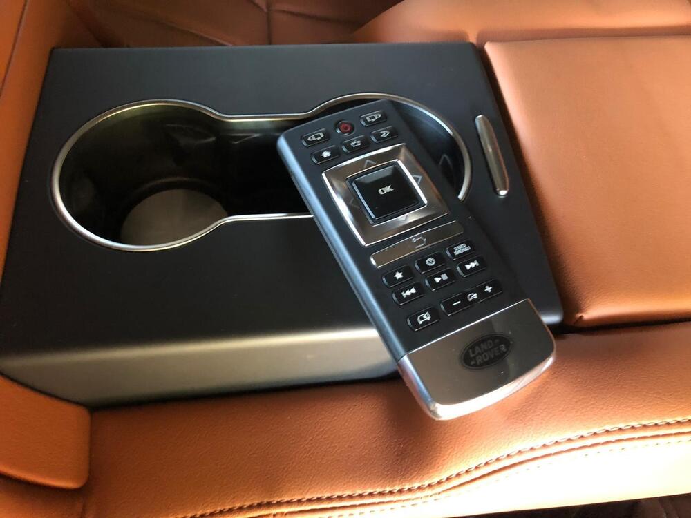 Land Rover Range Rover Sport usata a Roma (16)