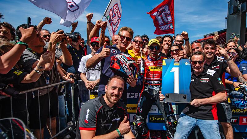 Dunlop CIV 2025, Mugello. Pirro e Delbianco come Lorenzo e Marquez: si decide tutto all&#039;ultimo giro [VIDEO]