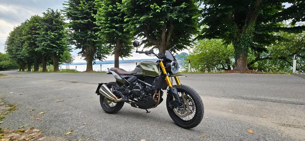 Moto Morini SEIEMMEZZO SCR (2022 - 26) (5)