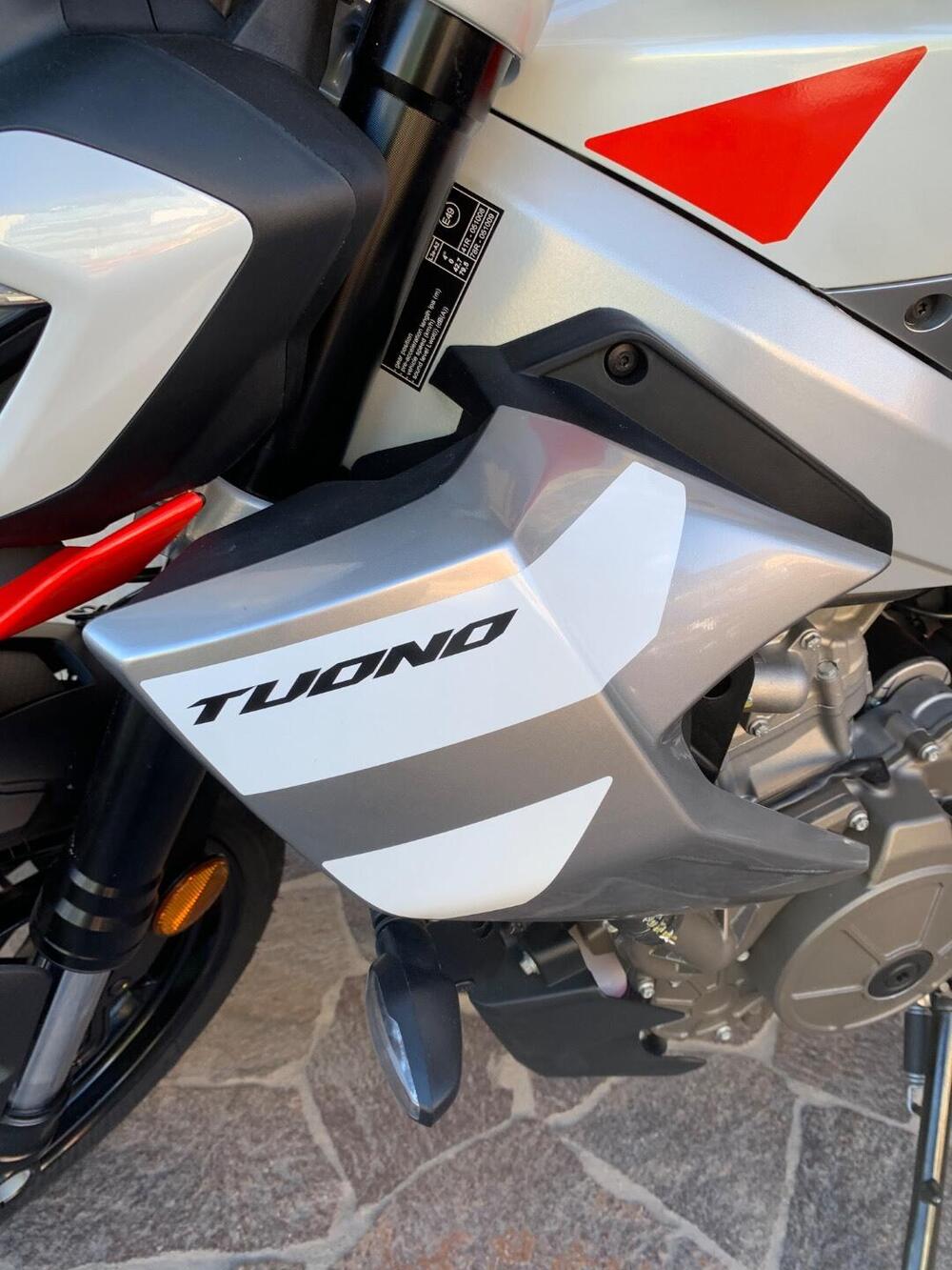 Aprilia Tuono 457 (2025) (4)