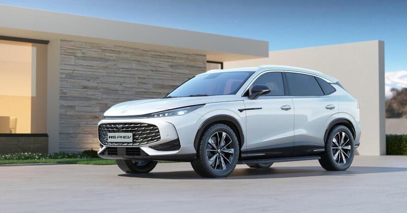 MG HS: la nuova via di mezzo ibrida Full Hybrid debutta nel Regno Unito