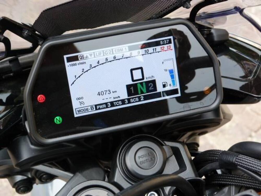 Yamaha MT-10 (2022 - 26) (6)