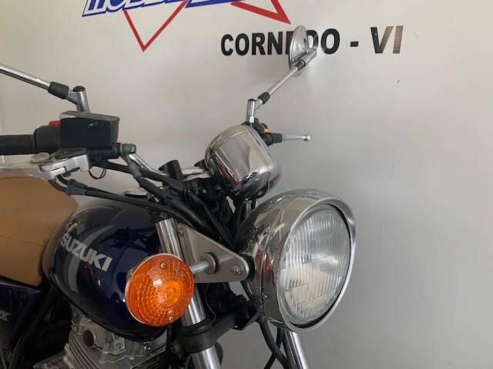 Suzuki TU 250 X (1997 - 03) (4)