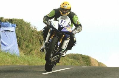 Cuneo, incidente moto: muore motociclista 47enne. Aveva un passato nelle Road Race 