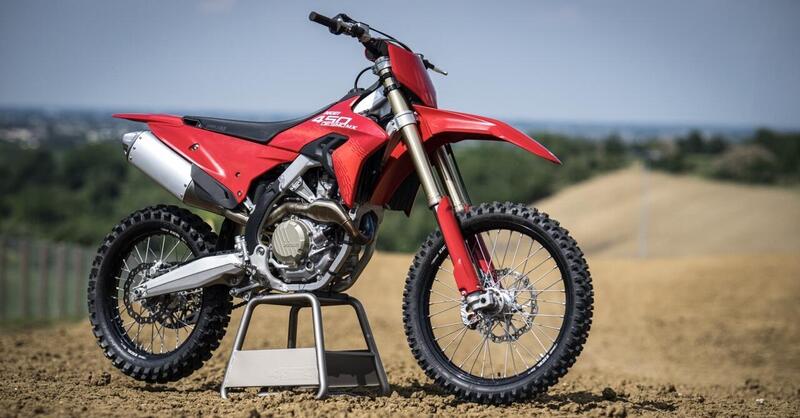 Ducati Desmo450 MX: nulla sar&agrave; pi&ugrave; come prima. La prima motocross di Ducati - Il TEST di Moto.it [VIDEO &amp; GALLERY]