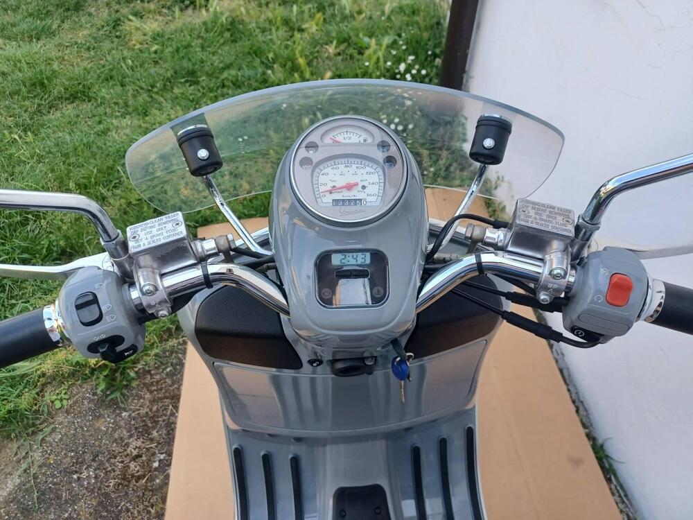 Piaggio VESPA GT60 LIMITED EDITION 200/999 (13)