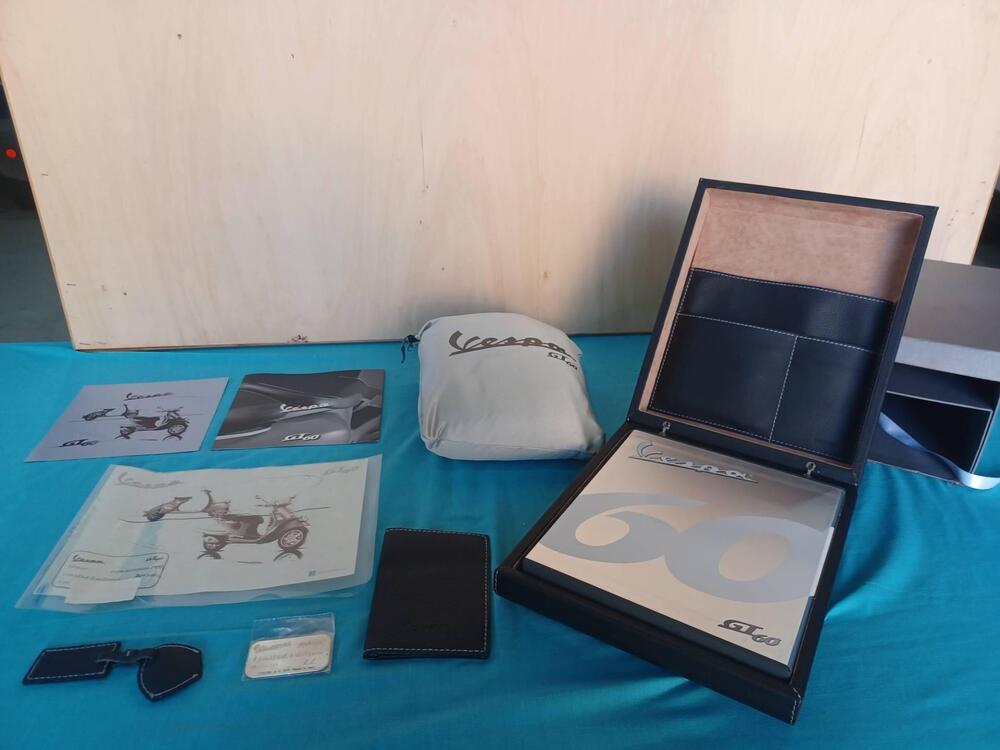Piaggio VESPA GT60 LIMITED EDITION 200/999 (19)