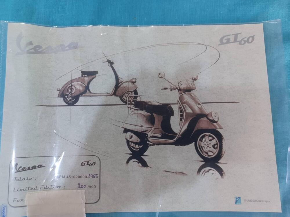 Piaggio VESPA GT60 LIMITED EDITION 200/999 (20)