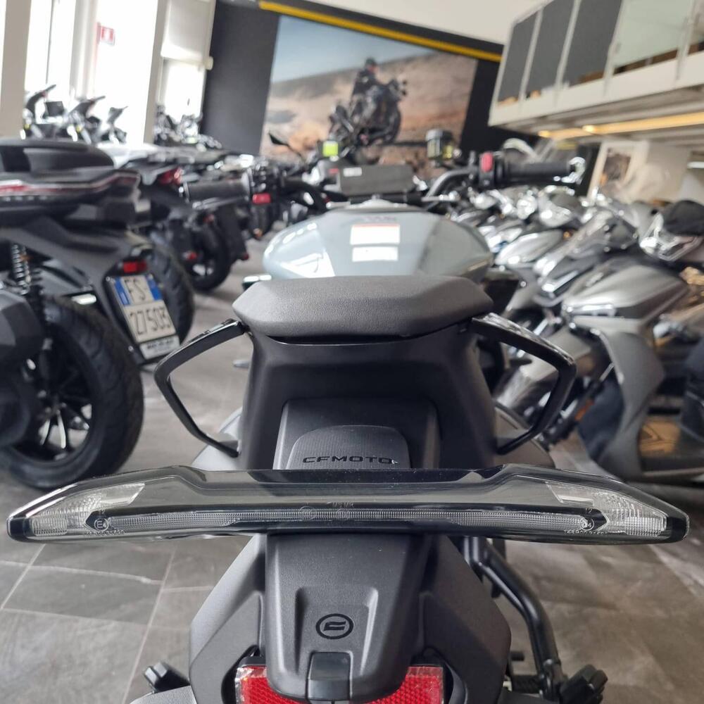 CFMOTO 675NK (2025 - 26) (5)