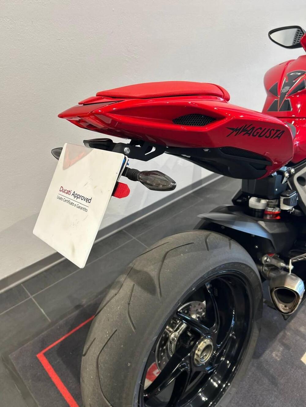 MV Agusta F3 800 Rosso (2021 - 23) (8)