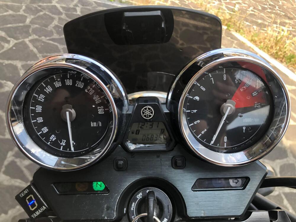 Yamaha XJR 1300 Racer (2015 - 17) (4)