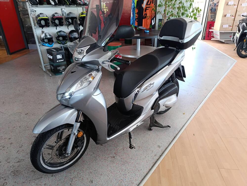 Honda SH 300 i ABS (2016 - 20) (5)