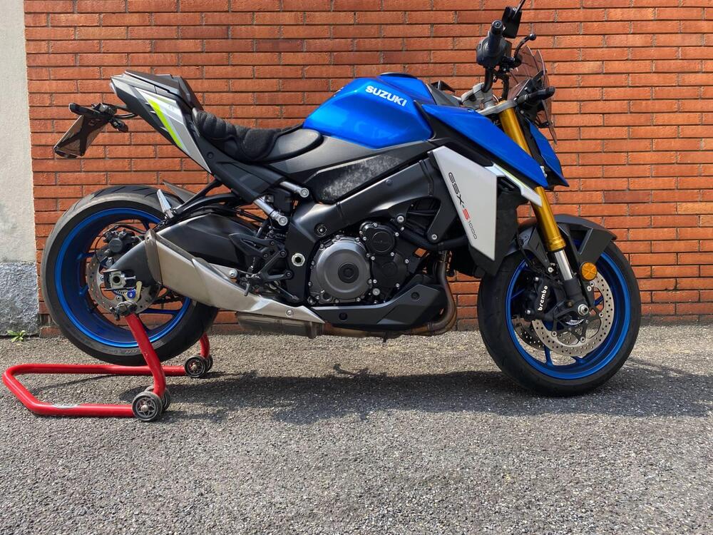 Suzuki GSX-S1000 (2021 - 25) (4)