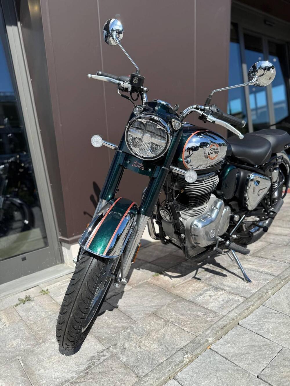 Royal Enfield Classic 350 (2021 - 25) (3)