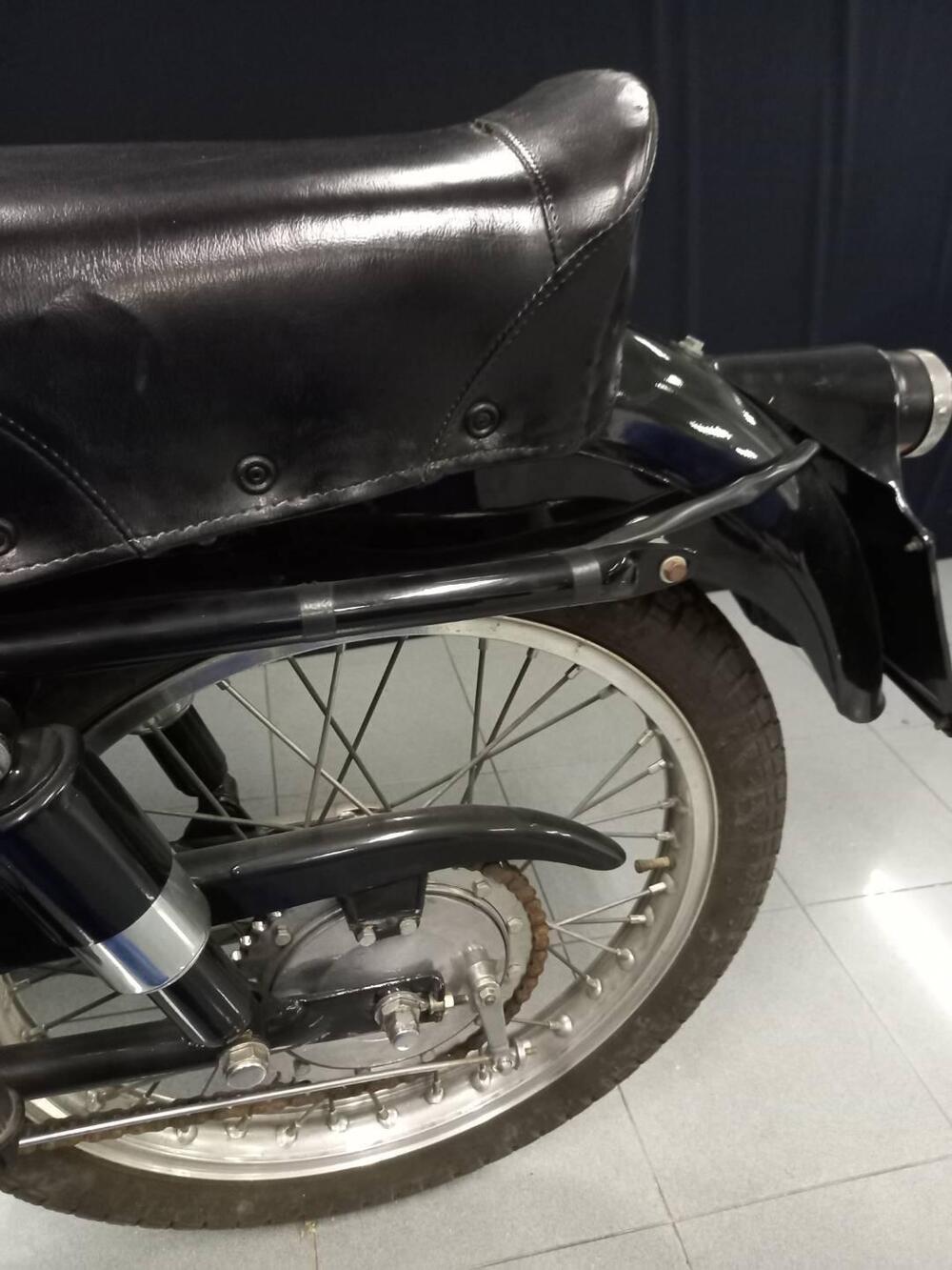 Gilera 175 SPORT (3)