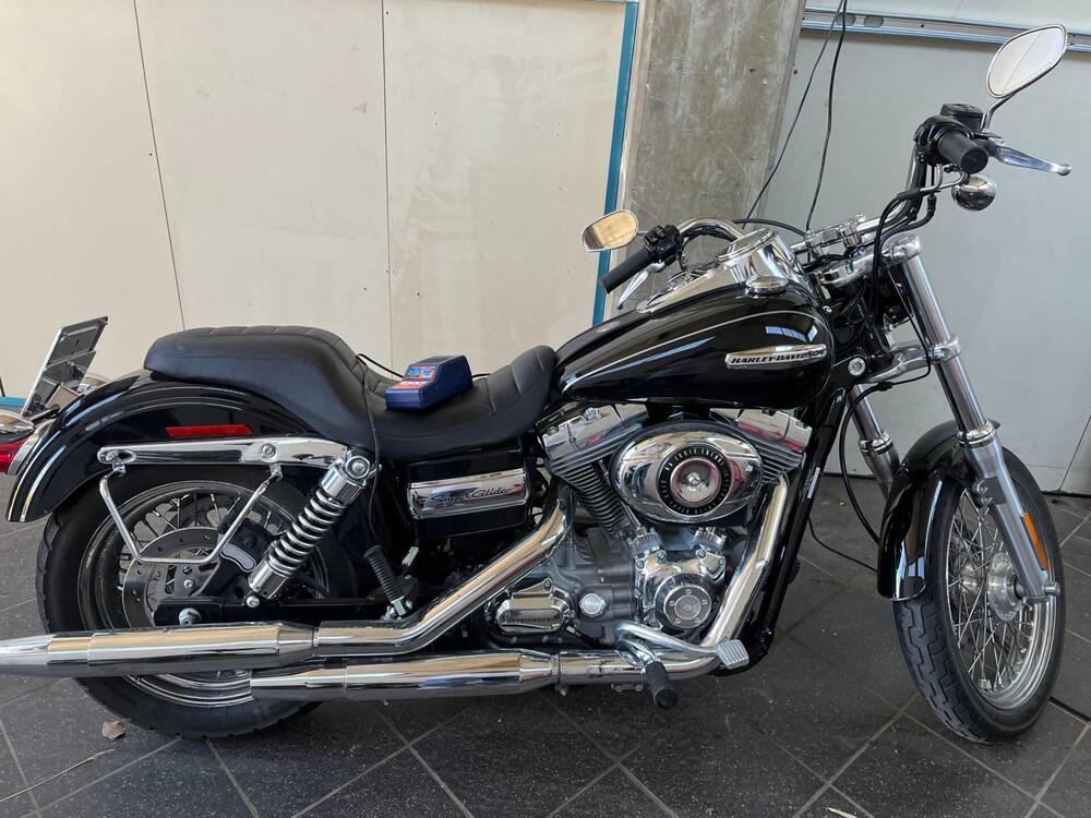 Harley-Davidson 1584 Super Glide Custom (2007) - FXDC (6)