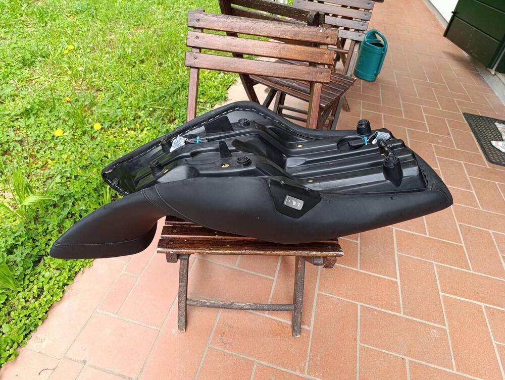 Sella lunga per BMW r 1200 rt k26 ⬇️ € (4)