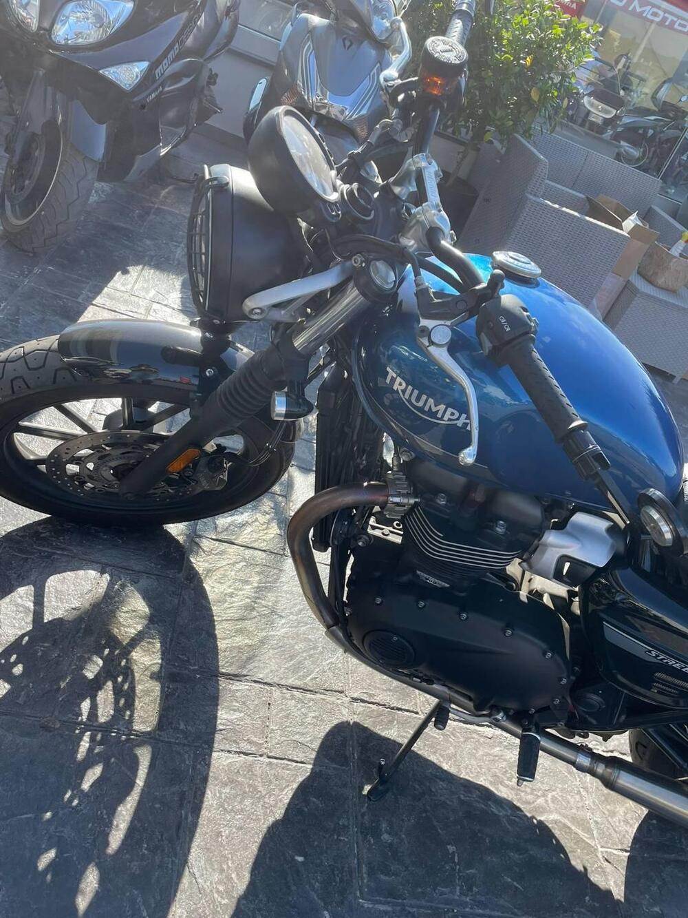 Triumph Street Twin 900 (2021 - 22) (6)