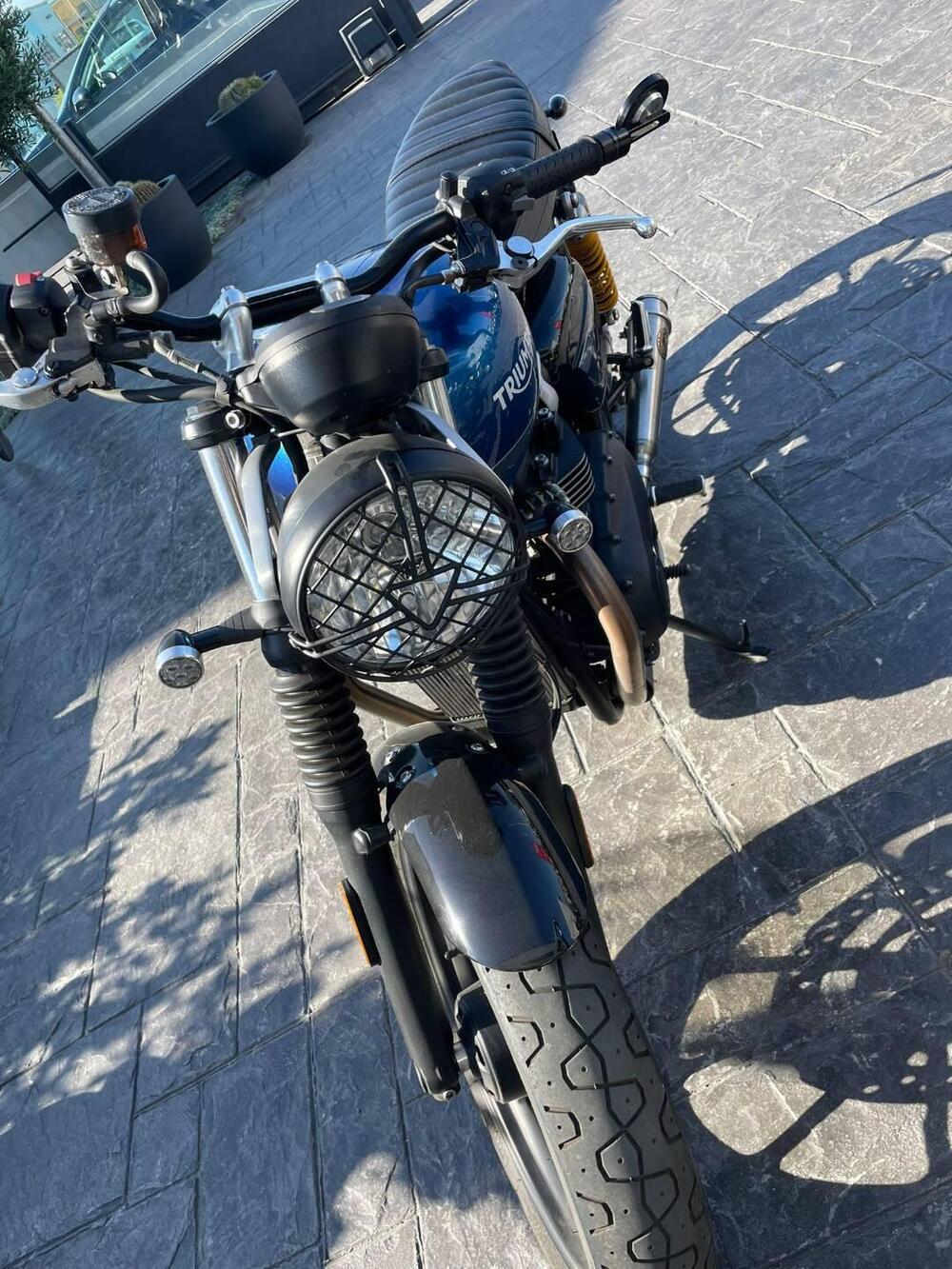 Triumph Street Twin 900 (2021 - 22) (9)
