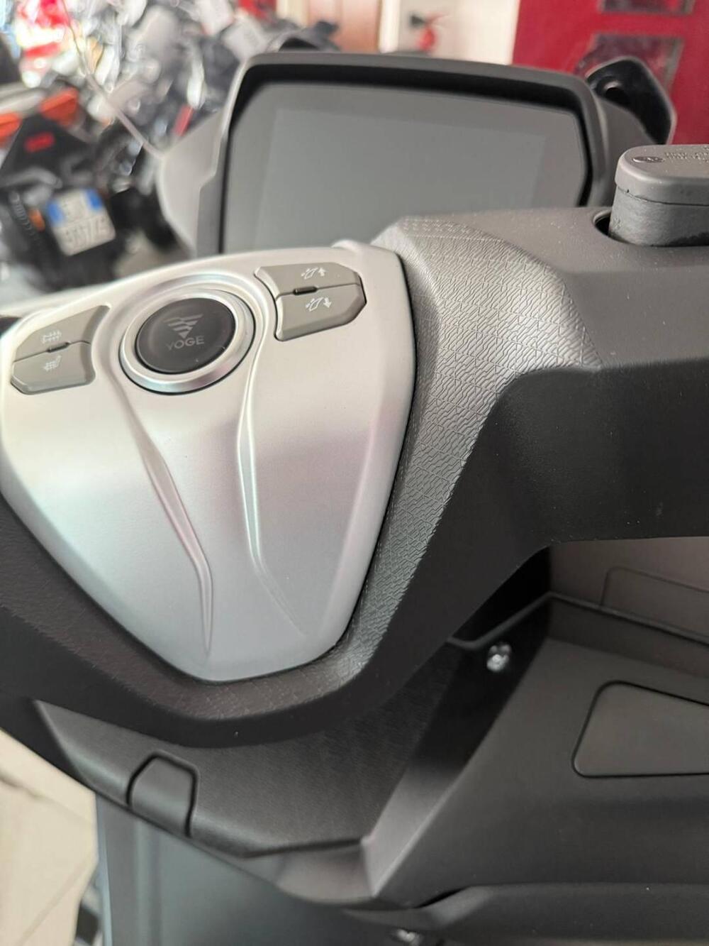 Voge Sfida SR4 (2022 - 24) (4)