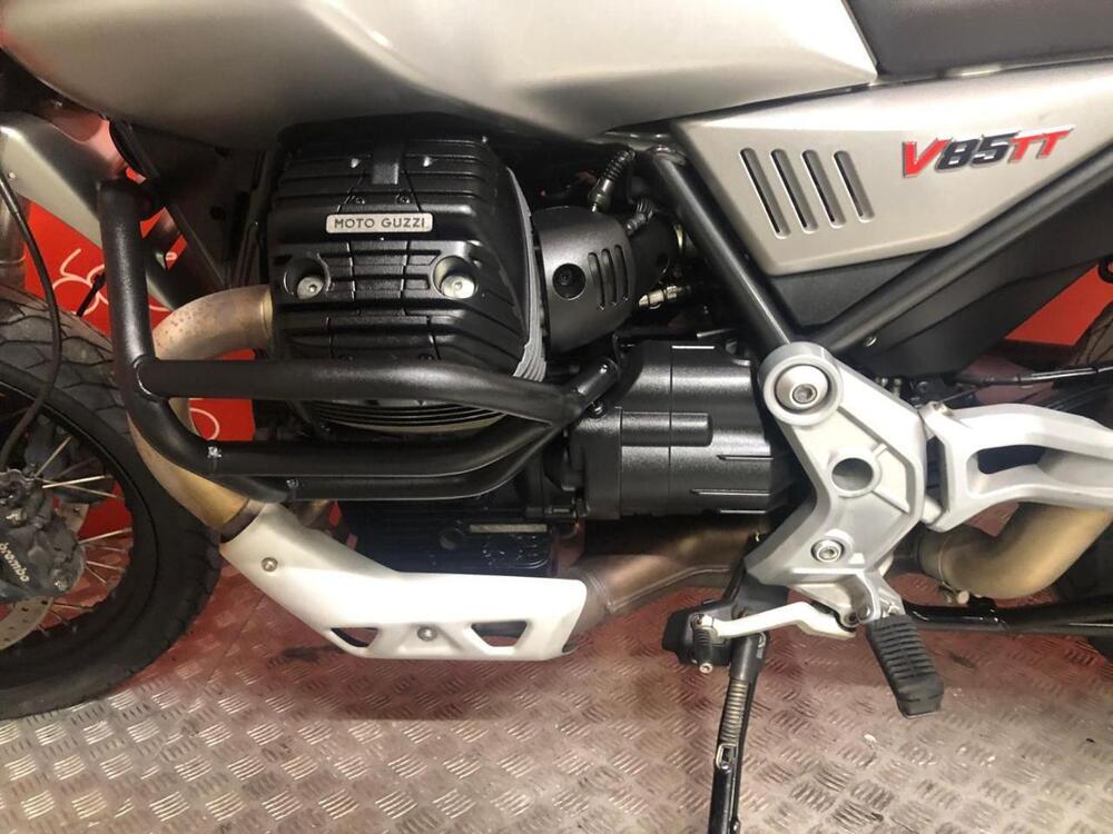 Moto Guzzi V85 TT (2019 - 20) (5)