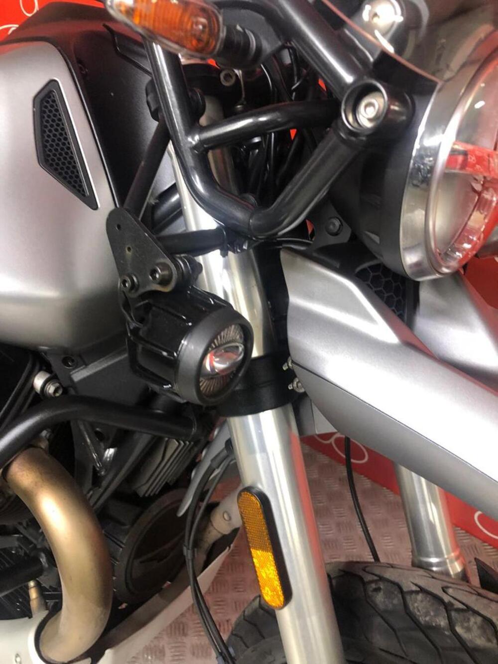 Moto Guzzi V85 TT (2019 - 20) (6)