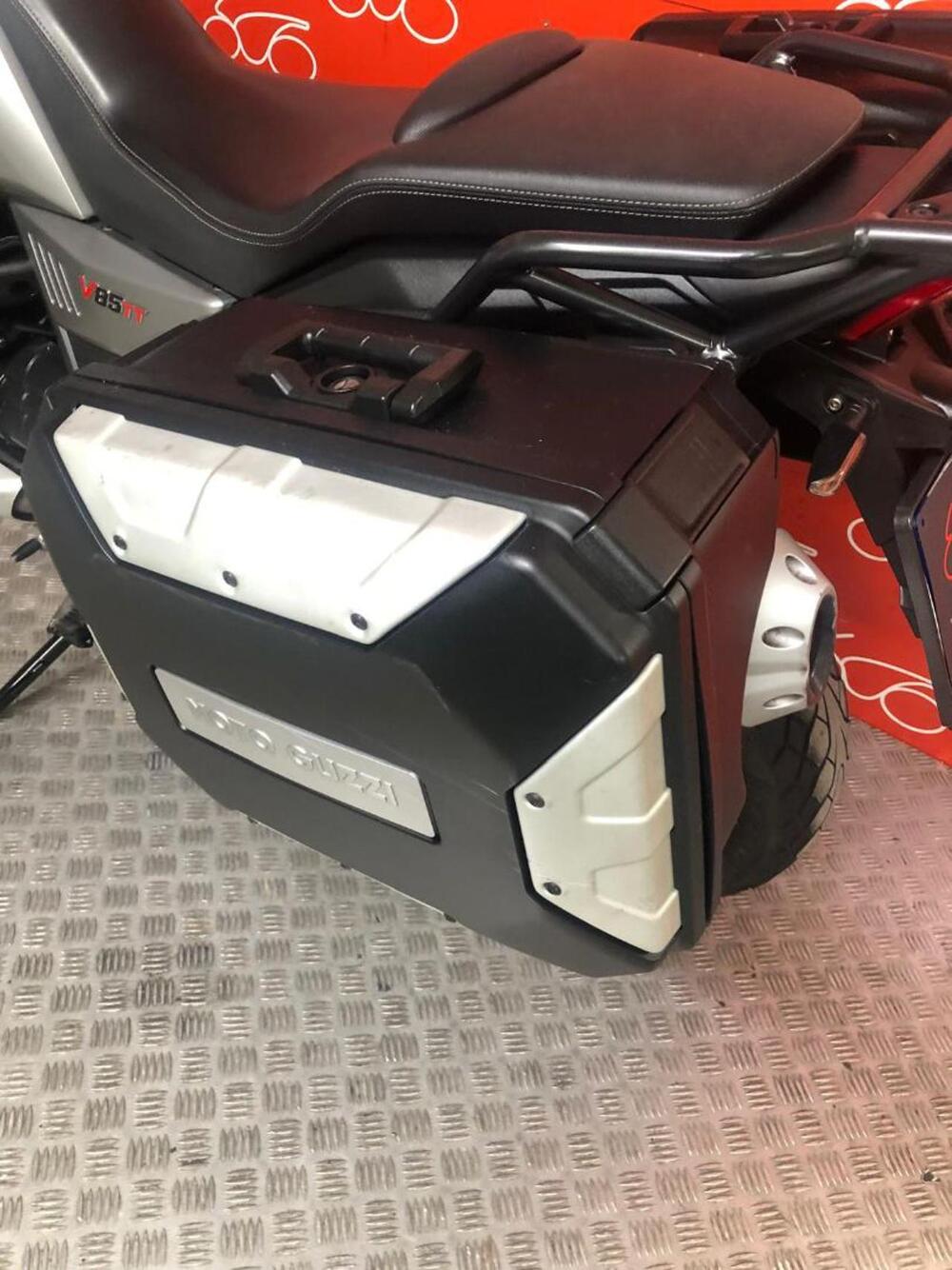 Moto Guzzi V85 TT (2019 - 20) (7)