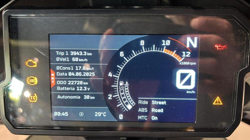 KTM 890 Adventure (2021) (5)