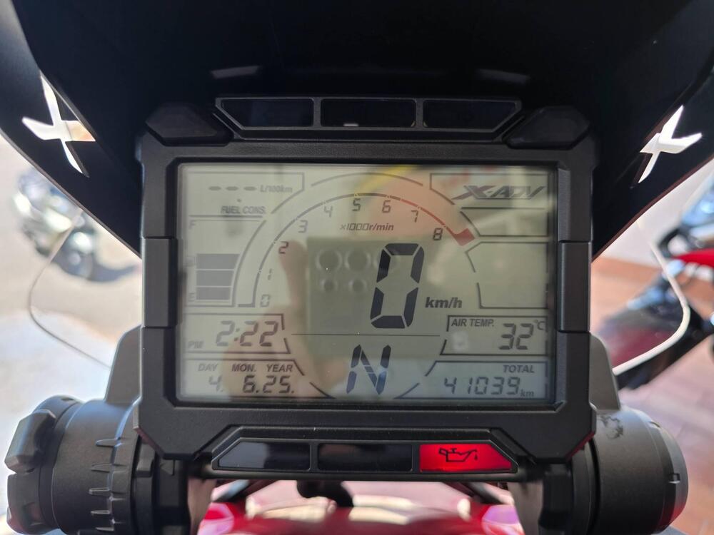 Honda X-ADV 750 (2017) (11)
