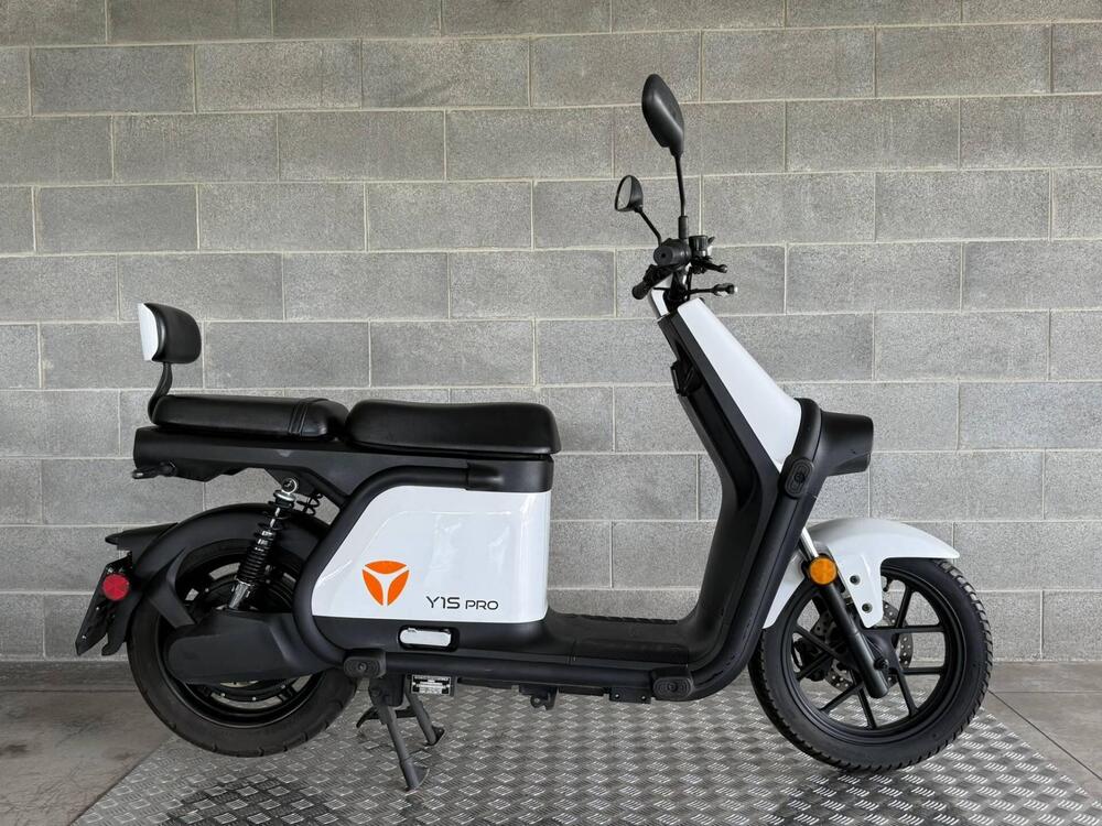 Yadea Y1S Pro Utility (2023 - 25) (2)