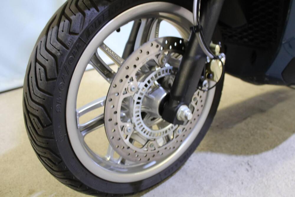 Piaggio Beverly 300 S ABS-ASR (2021 - 25) (14)