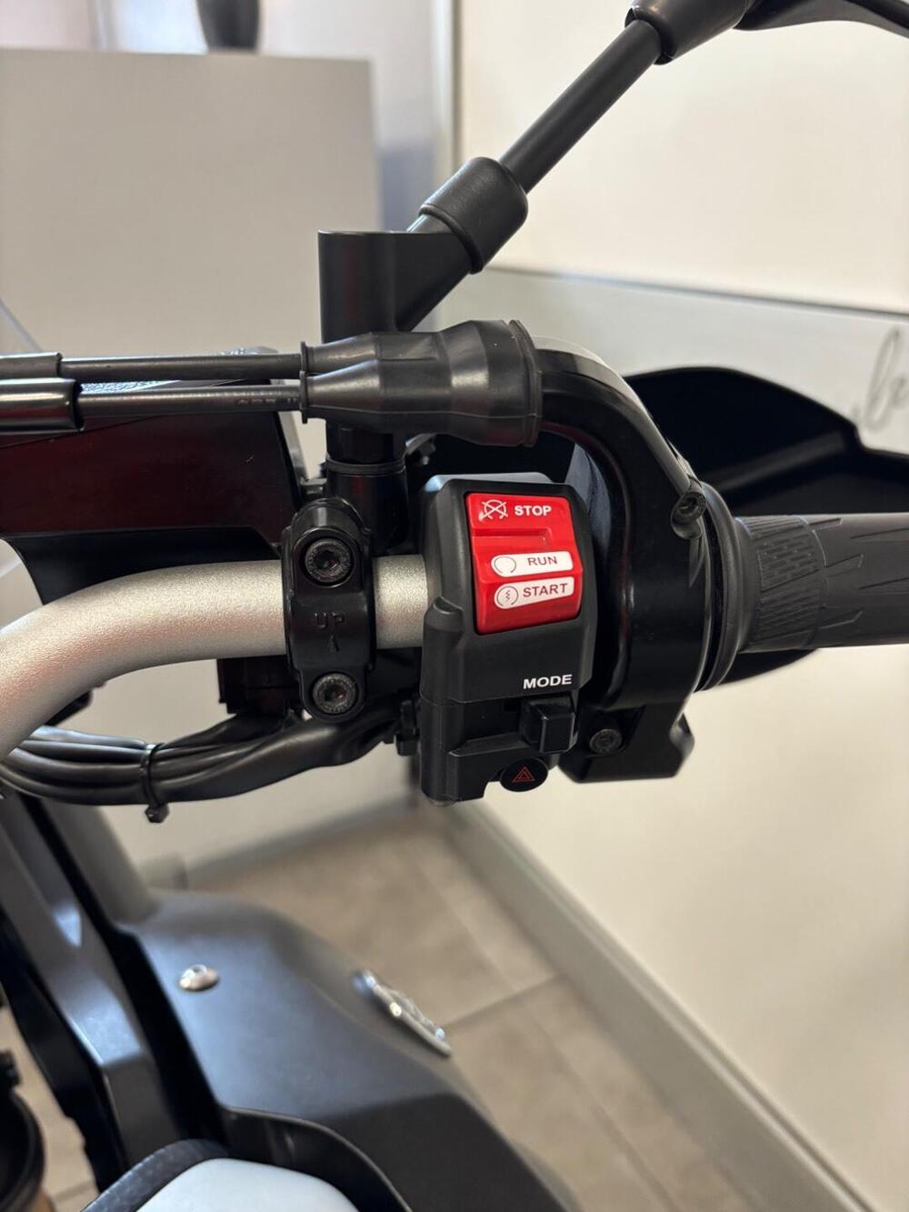 Yamaha XT1200Z Super Ténéré ABS (2017 - 20) (10)