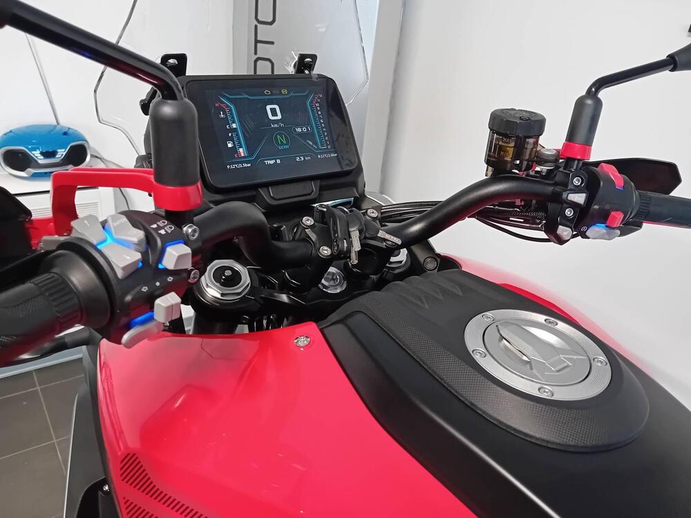 QJ Motor SRT 700 SX (2025) (8)