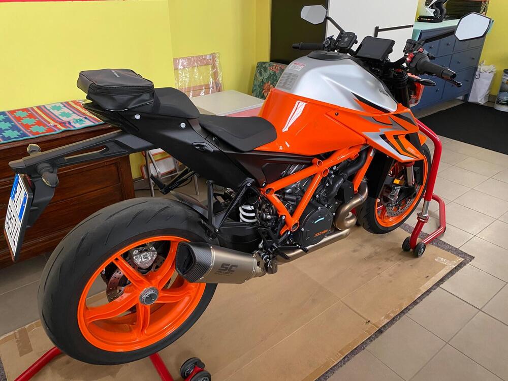 KTM 1290 Super Duke R (2022 - 23) (3)