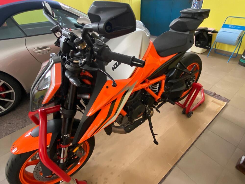 KTM 1290 Super Duke R (2022 - 23) (4)