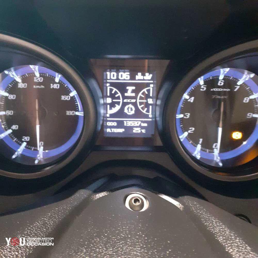 Yamaha T-Max 560 (2022 - 24) (6)