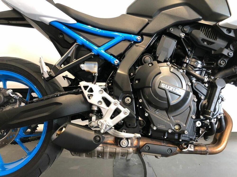 Suzuki GSX-8S Kevin Schwantz Edition (2023) (6)