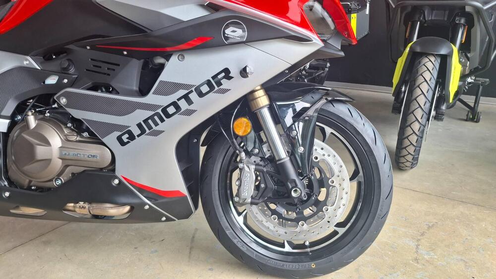 QJ Motor SRK 600 RS (2025) (7)