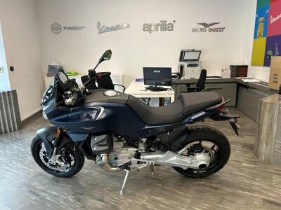 Moto Guzzi V100 Mandello (2025) nuova
