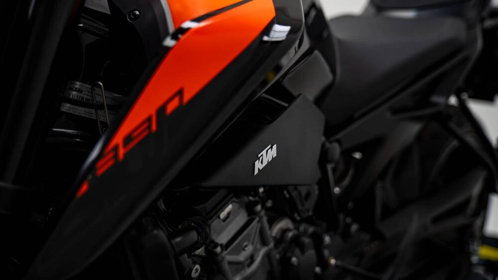 KTM 890 Duke (2021 - 23) (13)