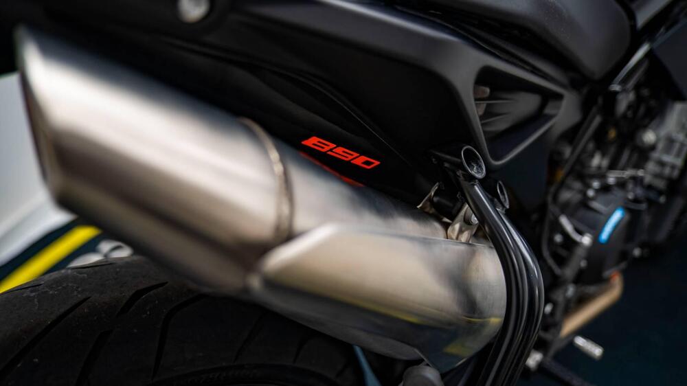 KTM 890 Duke (2021 - 23) (16)