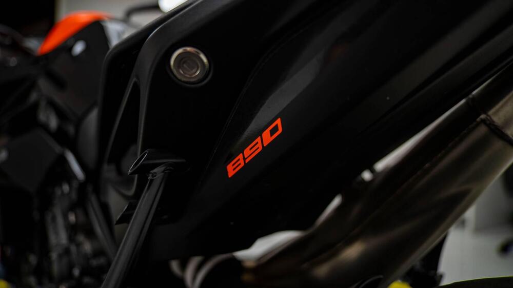 KTM 890 Duke (2021 - 23) (19)