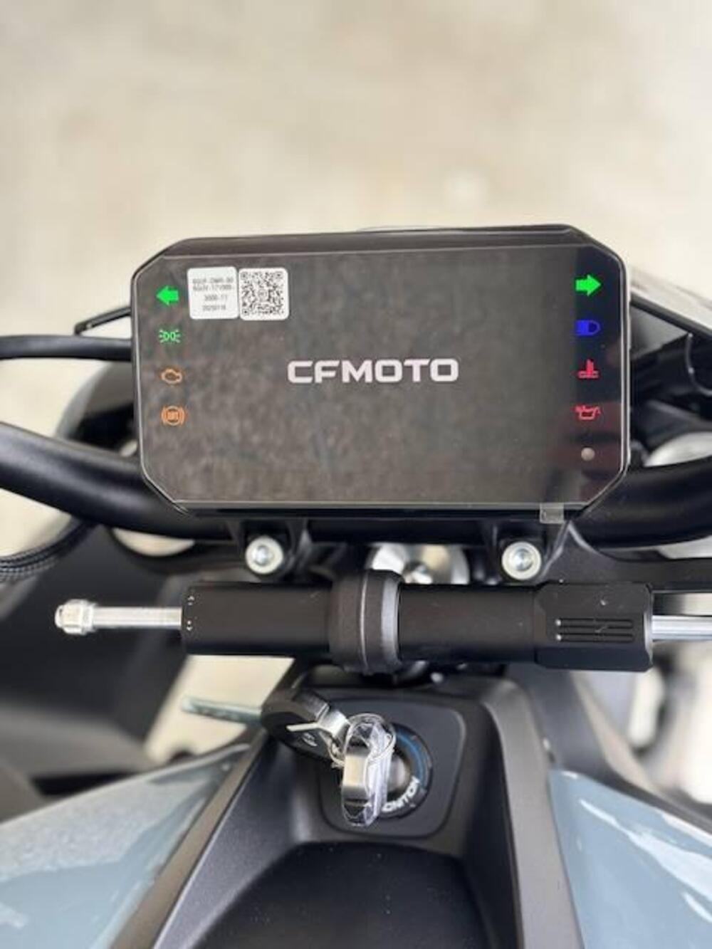 CFMOTO 675NK (2025 - 26) (13)