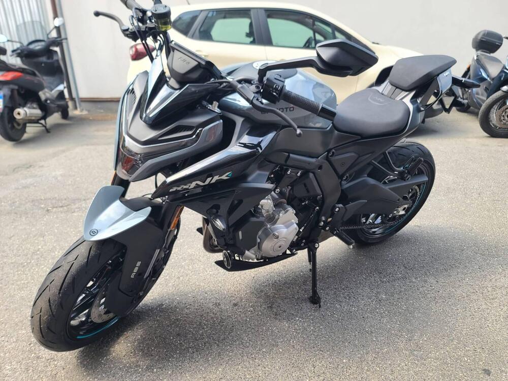 CFMOTO 675SR-R (2025 - 26) (8)