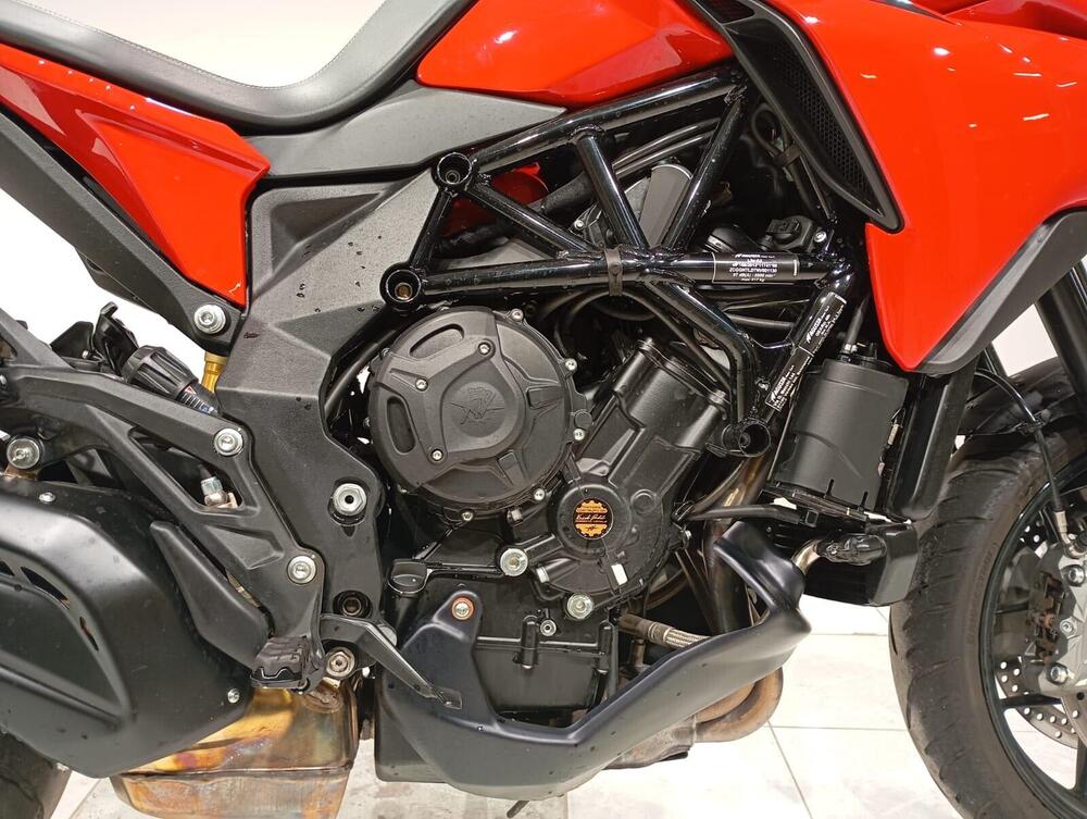 MV Agusta Turismo Veloce 800 Rosso (2021 - 23) (11)